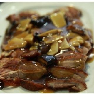 86. Pato Con Bambú Y Setas