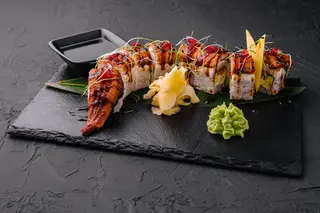 Golden dragon roll
