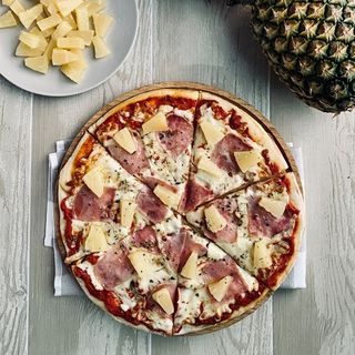 Hawaiian Pizza