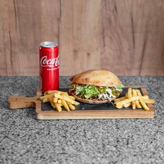 Trgana Ancho junetina velika porcija + pomfrit + Coca Cola