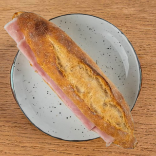 Baguette s šunkom