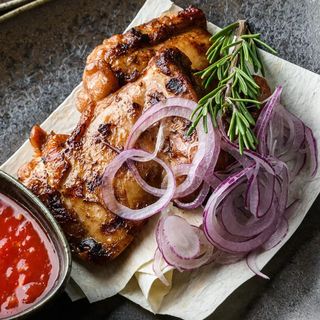 Frigărui din șold de pui