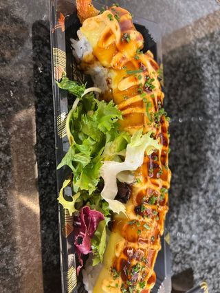 51. Dragón Queso Flameado Roll (8 Pzs.)