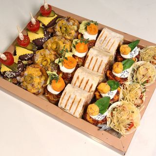 Plateau mini salés 24p (Selon préparation du jour)