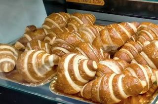 Cornetto ai frutti di bosco