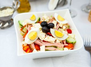 Salată Bulgărească