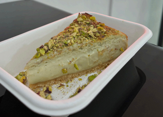 Tarta de pistacho (porción)