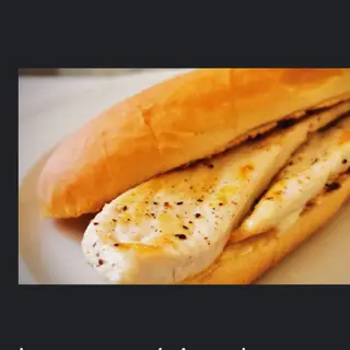 Bocadillo de pechuga a la plancha 