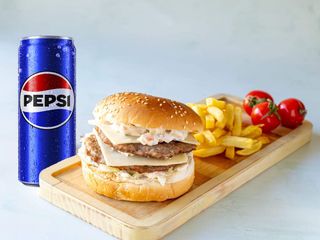 Dupli Ruski burger + pomfrit + Pepsi