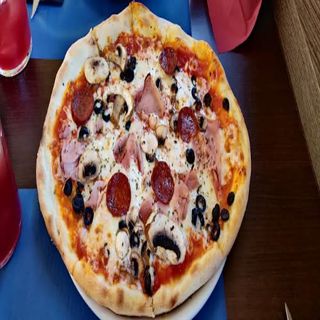 Pizza 4 Estación Mezclada