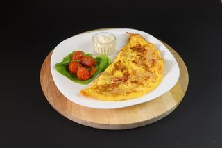 Omlet sa šunkom i sirom