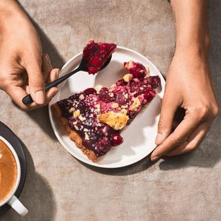 Tarta wegańska z wiśniami