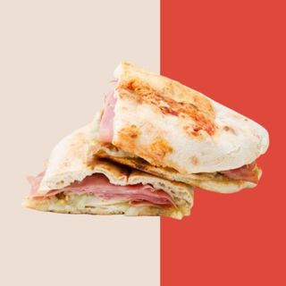 Bocadillo Mixto con patatas fritas pequeñas