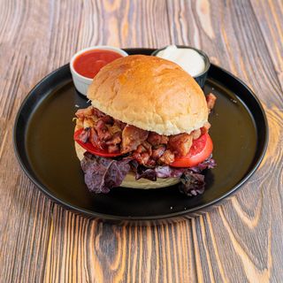 Dimljeni batak u lepinji