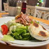 Свежи салатки с козе сирене