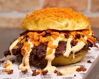 ESME SHELBY (Burger mes de ENERO)