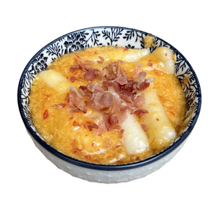 Tok Poke z serem i bekonem