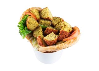 Falafel na grubym cieście