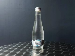 Woda Kropla Beskidu niegazowana 330 ml