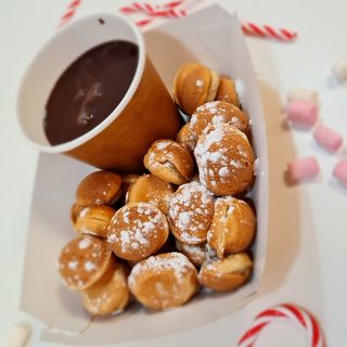 Bolitas de Gofre + chocolate caliente 