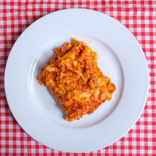 Lasagna al forno alla Bolognese+ Coca-Cola  Lattina 330ml