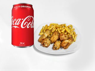 Menú Alitas De Pollo Y Coca-Cola Sabor Original lata 330ml.