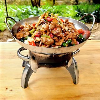 75. Scodella di fuoco con manzo