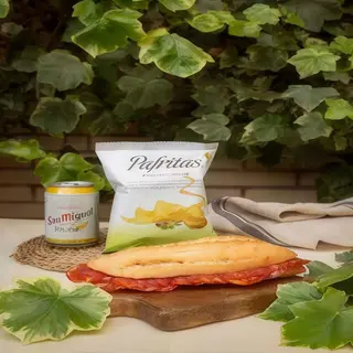 Menú Bocadillo De Chorizo Ibérico, Patatas Y Bebida