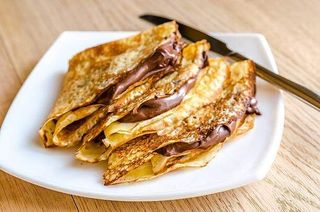 Crêpe con Nutella e granella di nocciola