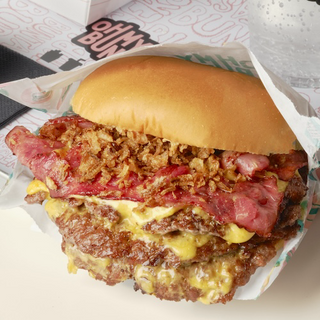  TRIPLE FAT CHEESY BURGER 