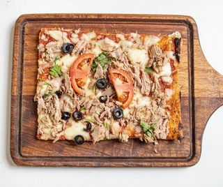 Pizza tonno