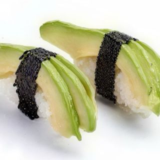 14. Niguiri De Aguacate (2 Pzs.)