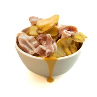 Patate, Würstel e Bacon e Salsa Crispy