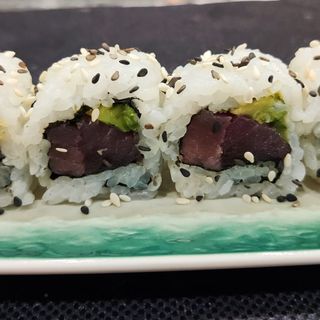 167 Uramaki tonno avocado  4 pezzi