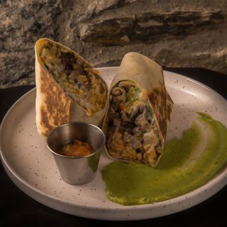 Burrito (XL) De Pollo Con Frijoles