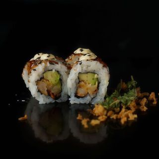 72. Uramaki Pollo Frito (8 piezas)