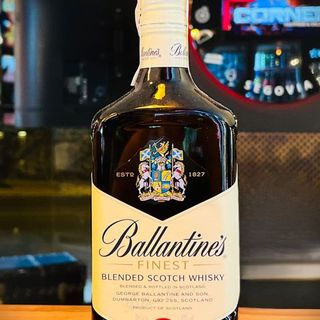 * WHISKY BALLANTINES 40%
