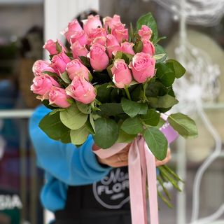 Букет из 21 розовой розы - «Celeb»