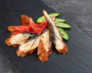 Sashimi Anguila (3 uds.)