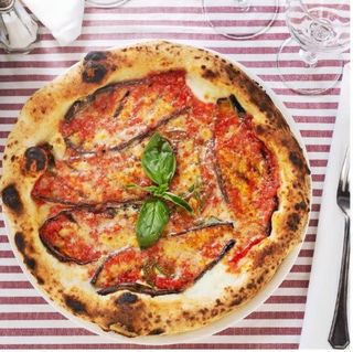 Pizza Parmigiana (30 Cm.)