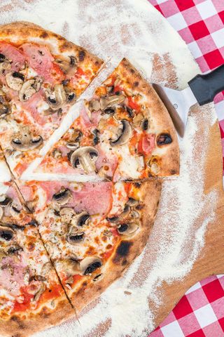 Pizza Capricciosa 30cm