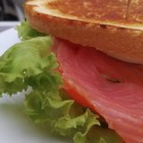 Bocadillo De Salmón