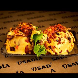 Burger Baño De Cheddar