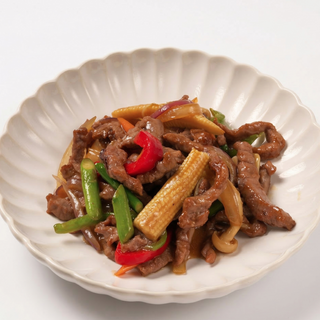 Ternera con Verduras Surtidas