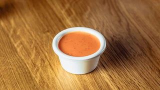 Sriracha i majonez sos