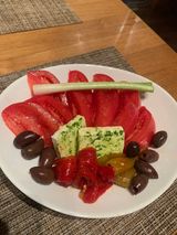 Салата Розови домати с краве сирене (400г)