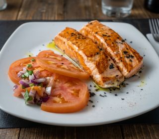 Steak De Salmón