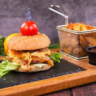 Телешки чийз бургер