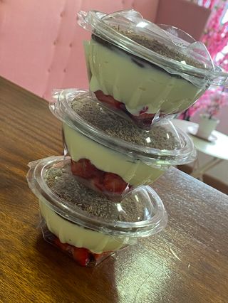 Bombom de morango aberto 