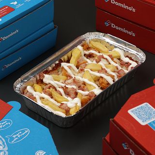 კარტოფილი გურმე ქათმით ბეკონითა და რანჩ სოუსით